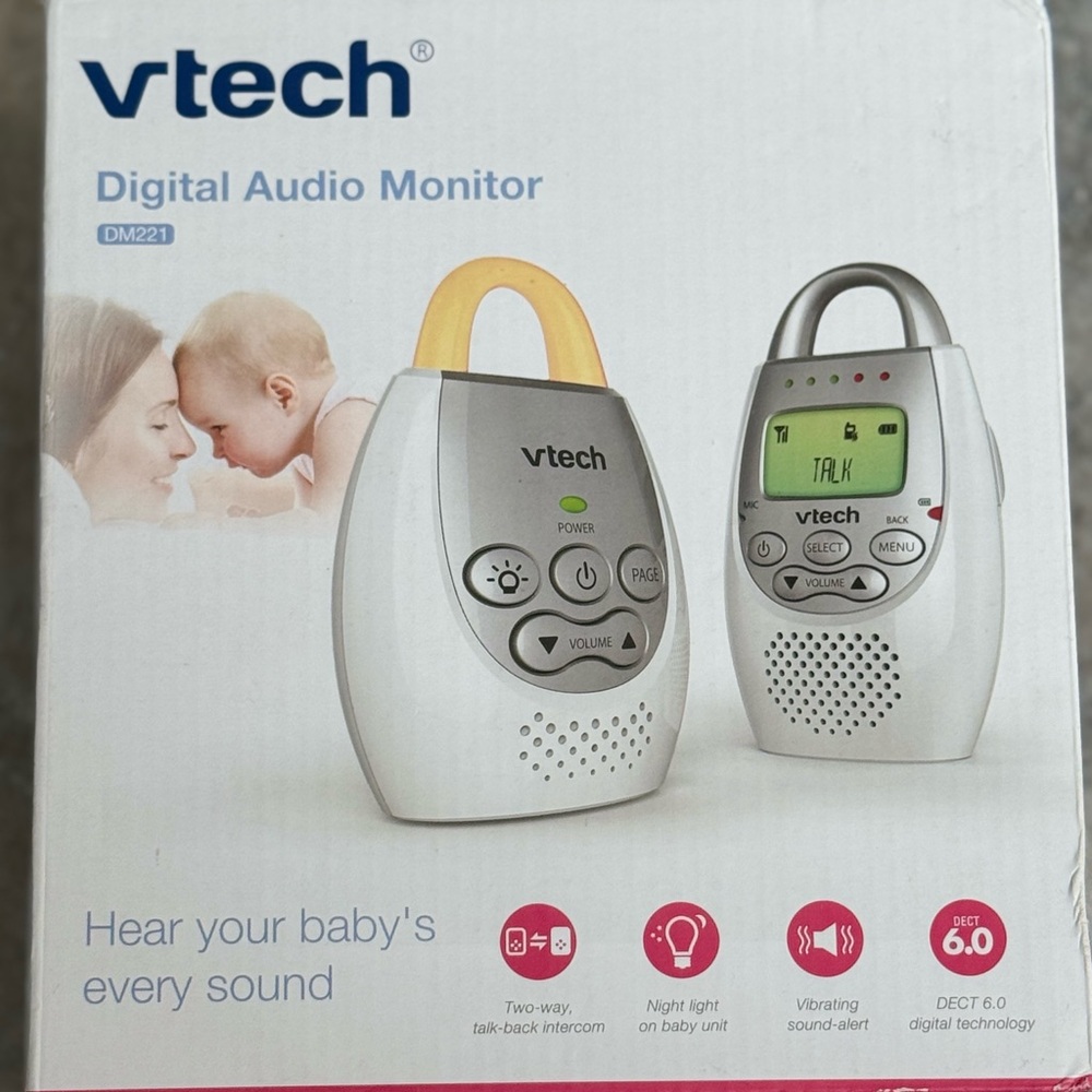 VTech DM221 Digital Audio Monitor - Silver and Orange